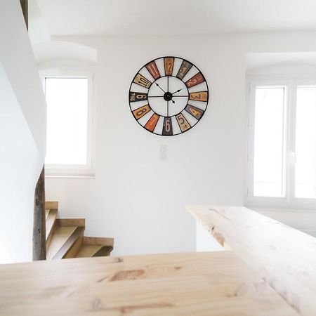 Ravissant Triplex Et Duplex Au Centre De Pont St Espritアパートメント エクステリア 写真