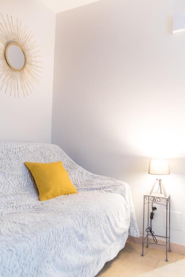 Ravissant Triplex Et Duplex Au Centre De Pont St Espritアパートメント エクステリア 写真