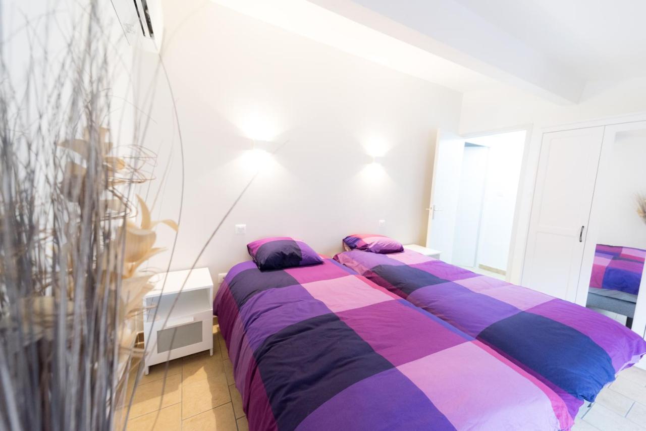 Ravissant Triplex Et Duplex Au Centre De Pont St Espritアパートメント エクステリア 写真