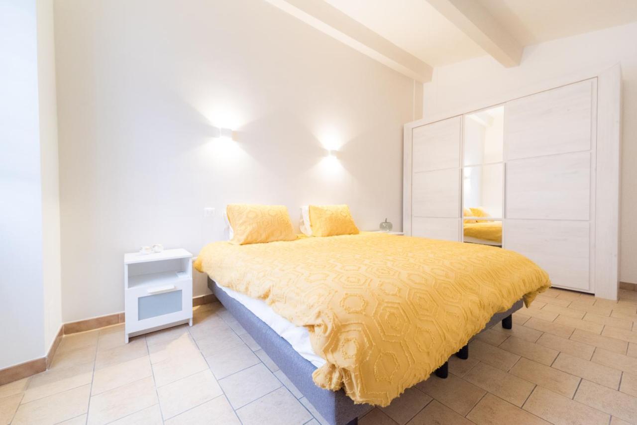 Ravissant Triplex Et Duplex Au Centre De Pont St Espritアパートメント エクステリア 写真